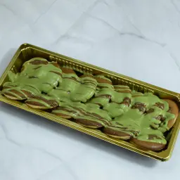 بان كيك بستاشيو